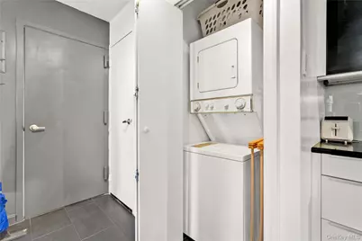 827 E 161st Street #B, Bronx, NY 10459 - Photo 17
