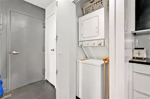 827 E 161st St, Bronx, NY 10459 - Photo 17