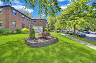 58-50 246th Crescent, Douglaston, NY 11362 - Photo 21