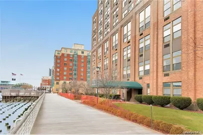 23 Water Grant Street #4I, Yonkers, NY 10701 - Photo 1