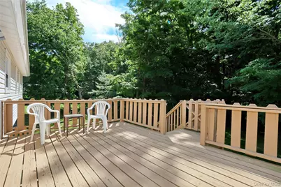 29 Thomsen Drive, Airmont, NY 10952 - Photo 25