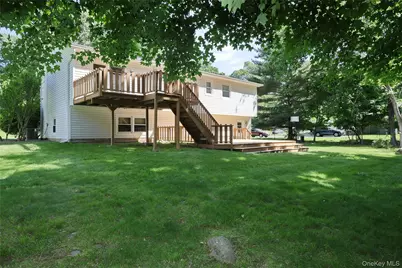 29 Thomsen Drive, Airmont, NY 10952 - Photo 23