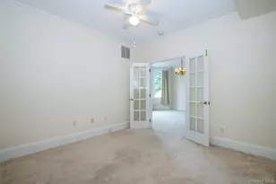82 Clove Rd, New Rochelle, NY 10801 - Photo 9