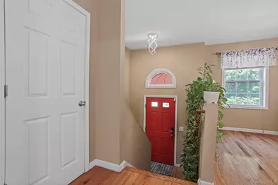 50 Sears Avenue, Elmsford, NY 10523 - Photo 3