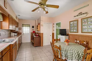 311 Locust Ave, Freeport, NY 11520 - Photo 15