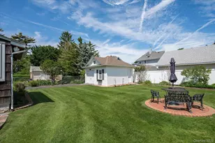 311 Locust Ave, Freeport, NY 11520 - Photo 25