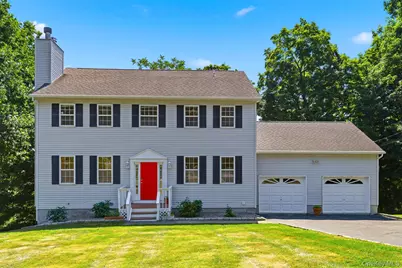 35 Wayacross Road, Mahopac, NY 10541 - Photo 1