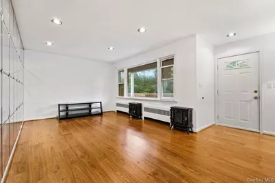 21 Frankford Street, Hawthorne, NY 10532 - Photo 3