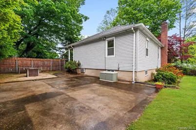 21 Frankford Street, Hawthorne, NY 10532 - Photo 23