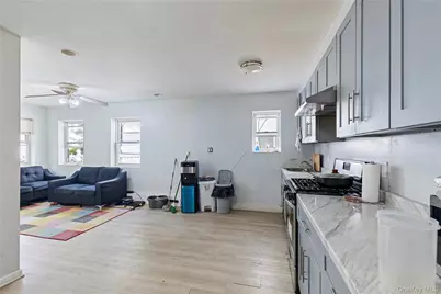 9552 112th Street, Richmond Hill, NY 11419 - Photo 15