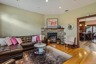 4308 Glenwood Street, Little Neck, NY 11363 - Photo 15