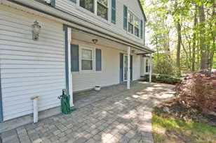 1 Gregg Ln, Coram, NY 11727 - Photo 5