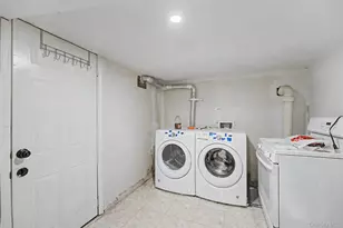 85-19 91st St, Jamaica, NY 11421 - Photo 13