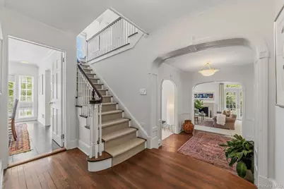 6 Hillair Circle, White Plains, NY 10605 - Photo 3