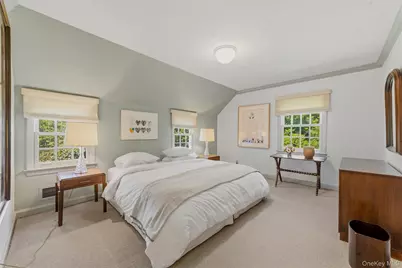 6 Hillair Circle, White Plains, NY 10605 - Photo 33