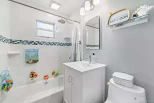 2821 Colonial Ave, Merrick, NY 11566 - Photo 13