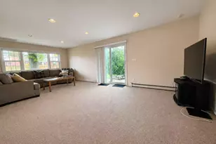 21 Redwood Ct, Glen Cove, NY 11542 - Photo 15