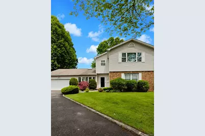 21 Redwood Court, Glen Cove, NY 11542 - Photo 1