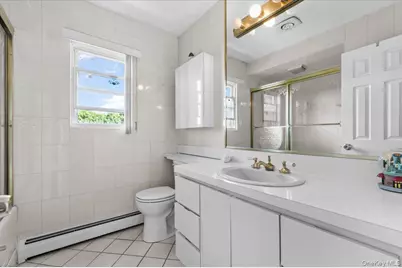 9 Bernadette Court, Hicksville, NY 11801 - Photo 21