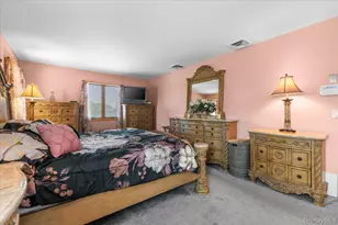 9 Bernadette Ct, Hicksville, NY 11801 - Photo 15