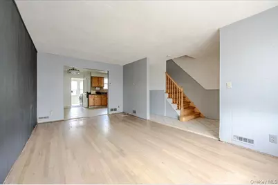 156 Revere Avenue, Bronx, NY 10465 - Photo 5
