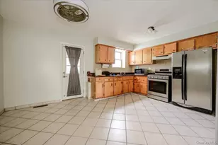 156 Revere Ave, Bronx, NY 10465 - Photo 7