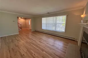 27 Sunburst Dr, Rocky Point, NY 11778 - Photo 7