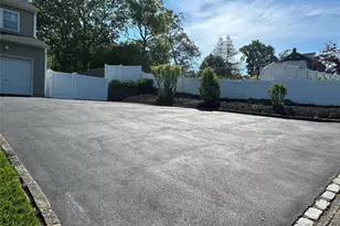 27 Sunburst Dr, Rocky Point, NY 11778 - Photo 25