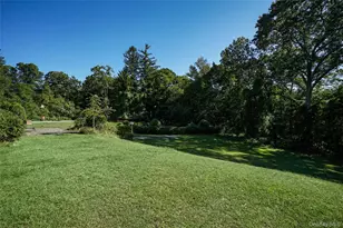 274 River Rd, Saint James, NY 11787 - Photo 29