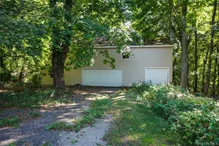 274 River Rd, Saint James, NY 11787 - Photo 25