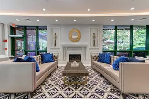 100 Hilton Ave, Garden City, NY 11530 - Photo 21