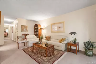 71-48 162nd Street #3, Fresh Meadows, NY 11365 - Photo 3