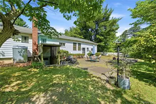 37 Winston Dr, Smithtown, NY 11787 - Photo 29