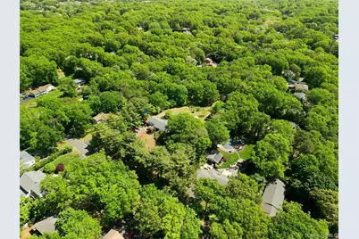 37 Winston Drive, Smithtown, NY 11787 - Photo 35