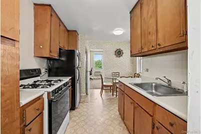 6300 Riverdale Avenue #6F, Bronx, NY 10471 - Photo 9