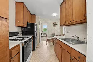 6300 Riverdale Ave, Bronx, NY 10471 - Photo 9