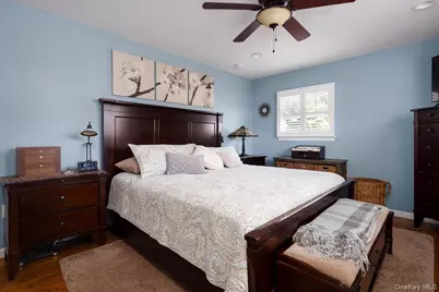 32 Yost Boulevard, Oceanside, NY 11572 - Photo 15