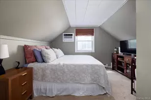 32 Yost Blvd, Oceanside, NY 11572 - Photo 17