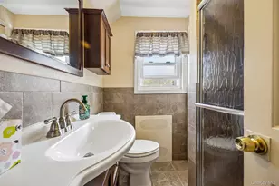 63 Kilburn Rd S, West Hempstead, NY 11552 - Photo 25