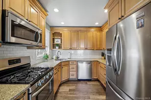 63 Kilburn Rd S, West Hempstead, NY 11552 - Photo 17