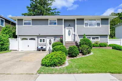 12 Northern Parkway E, Plainview, NY 11803 - Photo 1