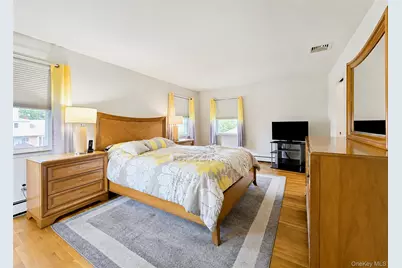 866 Abbott Street, East Meadow, NY 11554 - Photo 11