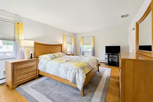 866 Abbott St, East Meadow, NY 11554 - Photo 11