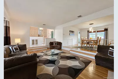 866 Abbott Street, East Meadow, NY 11554 - Photo 5