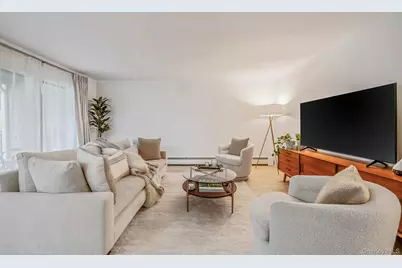 38 Richmond Boulevard #1B, Ronkonkoma, NY 11779 - Photo 11