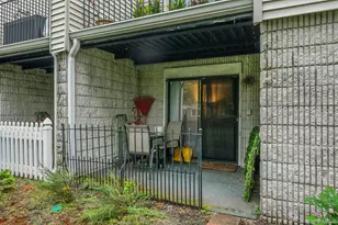 38 Richmond Blvd, Ronkonkoma, NY 11779 - Photo 3