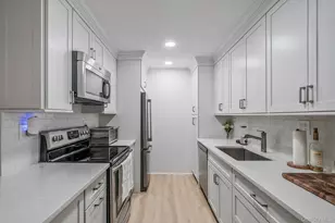 38 Richmond Blvd, Ronkonkoma, NY 11779 - Photo 9