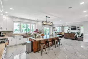 12 Barbara Ln, Glen Cove, NY 11542 - Photo 13