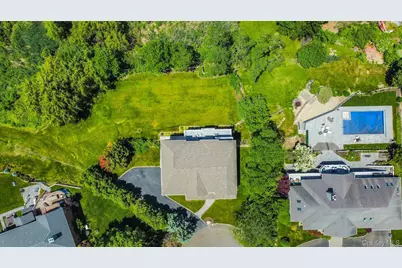 12 Barbara Lane, Glen Cove, NY 11542 - Photo 45