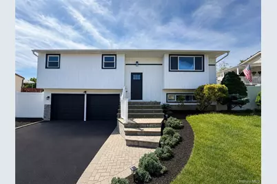 132 Berkeley Avenue, Selden, NY 11784 - Photo 3